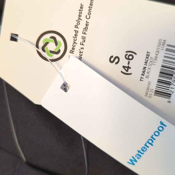 Time & Tru Hooded Rain Jacket Small (4-6) Black Waterproof Hooded Anorak NWT - Picture 5 of 7